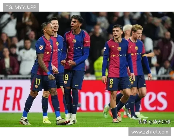 莱万梅开二度亚马尔送助攻 巴萨2-1逆转巴伦西亚迎来关键胜利 莱万梅开二度亚马尔送助攻 巴萨2-1逆转巴伦西亚迎来关键胜利